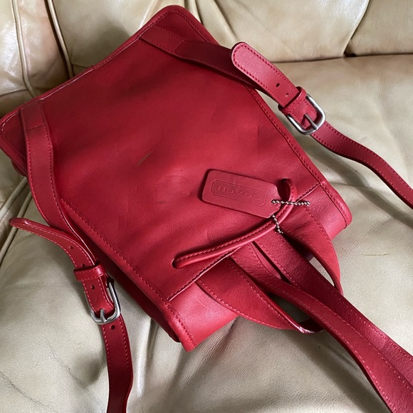 Authentic Coach RED Leather Turnlock Daypack Backpack Bag Nickel Hardware - Picture 4 of 16